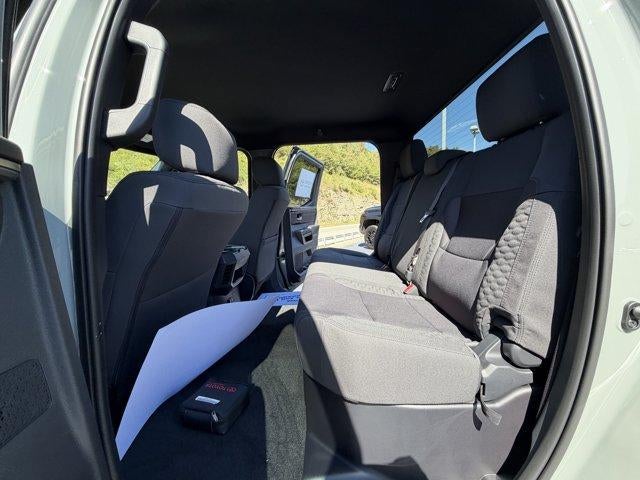 2026 Toyota Tundra 4WD 4WD SR5 CrewMax 5.5' Bed (Natl)