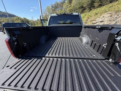 2026 Toyota Tundra 4WD 4WD SR5 CrewMax 5.5' Bed (Natl)