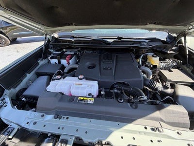 2026 Toyota Tundra 4WD 4WD SR5 CrewMax 5.5' Bed (Natl)