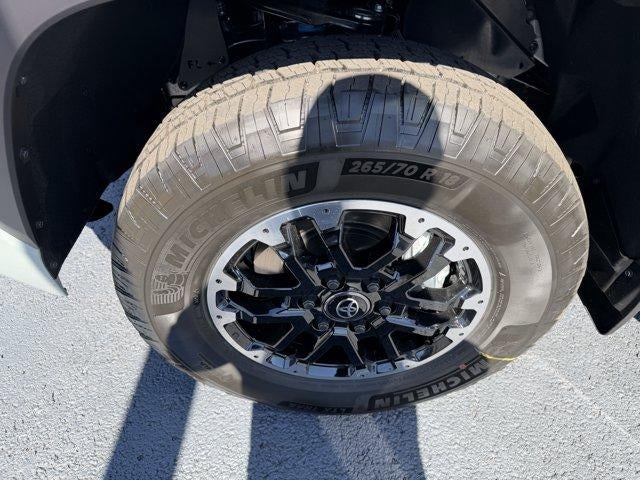 2026 Toyota Tundra 4WD 4WD SR5 CrewMax 5.5' Bed (Natl)