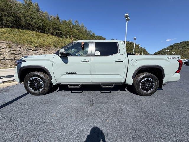 2026 Toyota Tundra 4WD 4WD SR5 CrewMax 5.5' Bed (Natl)