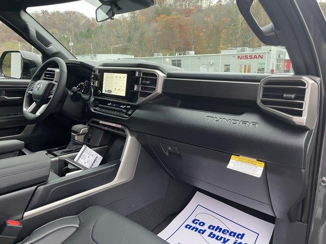 2026 Toyota Tundra 4WD 4WD SR5 CrewMax 5.5' Bed (Natl)