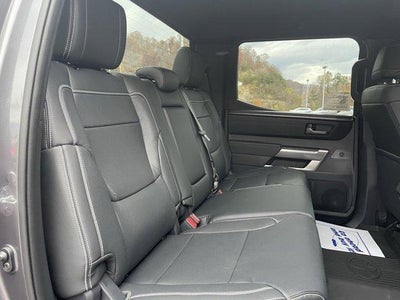 2026 Toyota Tundra 4WD 4WD SR5 CrewMax 5.5' Bed (Natl)