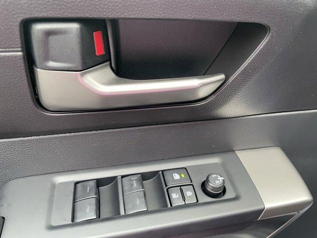 2026 Toyota Tundra 4WD 4WD SR5 CrewMax 5.5' Bed (Natl)