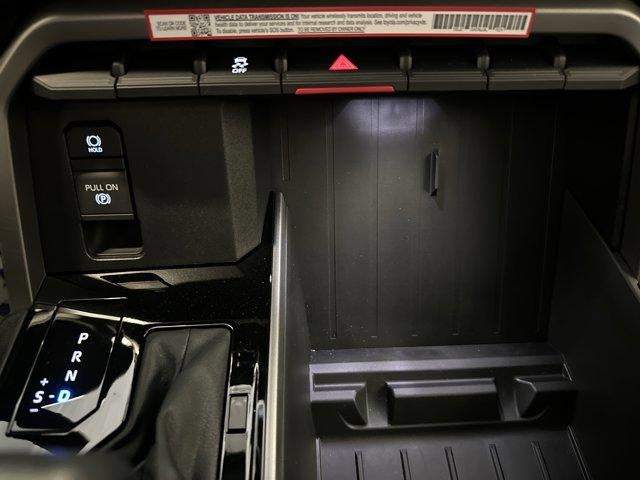 2026 Toyota Tundra 4WD 4WD SR5 CrewMax 5.5' Bed (Natl)