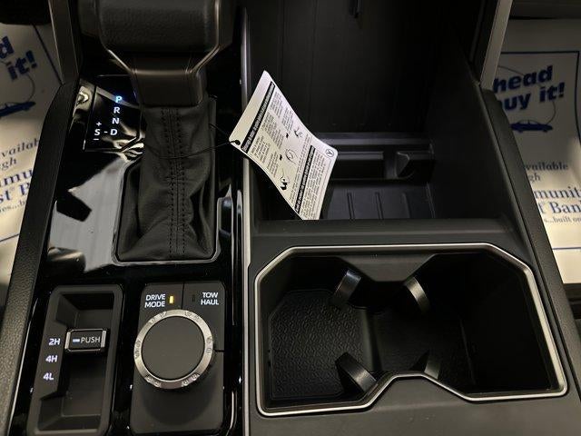 2026 Toyota Tundra 4WD 4WD SR5 CrewMax 5.5' Bed (Natl)