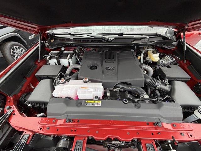 2026 Toyota Tundra 4WD 4WD SR5 CrewMax 5.5' Bed (Natl)