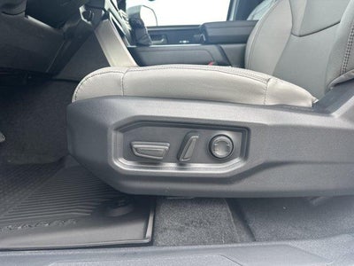 2026 Toyota Tundra 4WD 4WD SR5 CrewMax 5.5' Bed (Natl)