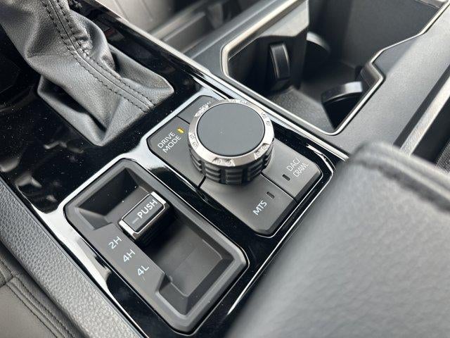 2026 Toyota Tundra 4WD 4WD SR5 CrewMax 5.5' Bed (Natl)