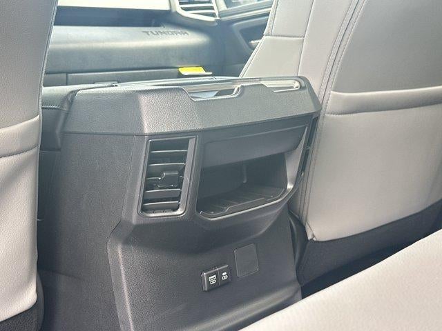 2026 Toyota Tundra 4WD 4WD SR5 CrewMax 5.5' Bed (Natl)