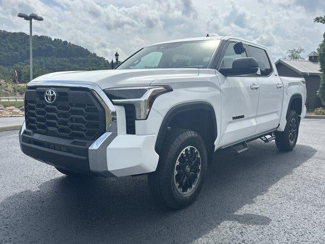 2026 Toyota Tundra 4WD 4WD SR5 CrewMax 5.5' Bed (Natl)