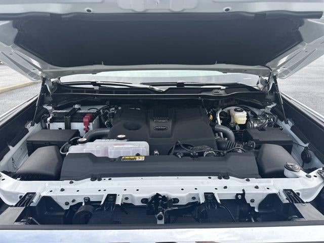 2026 Toyota Tundra 4WD 4WD SR5 CrewMax 5.5' Bed (Natl)