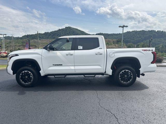2026 Toyota Tundra 4WD 4WD SR5 CrewMax 5.5' Bed (Natl)