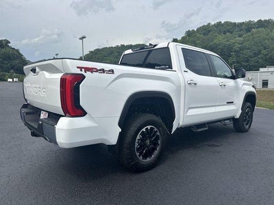2026 Toyota Tundra 4WD 4WD SR5 CrewMax 5.5' Bed (Natl)