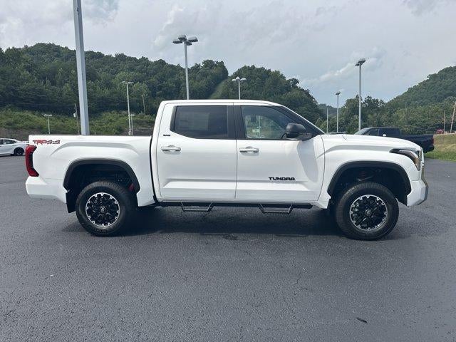 2026 Toyota Tundra 4WD 4WD SR5 CrewMax 5.5' Bed (Natl)