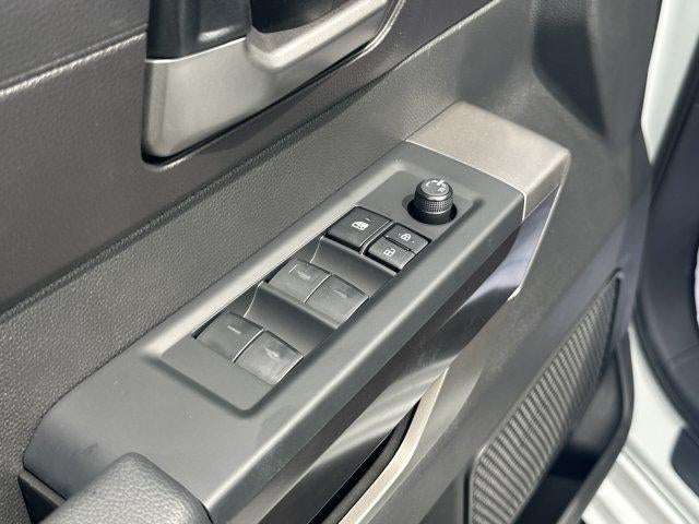 2026 Toyota Tundra 4WD 4WD SR5 CrewMax 5.5' Bed (Natl)