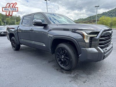 2026 Toyota Tundra 4WD 4WD SR5 CrewMax 5.5' Bed (Natl)