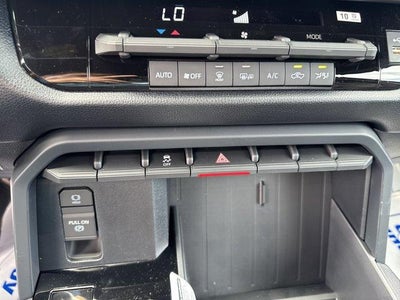 2026 Toyota Tundra 4WD 4WD SR5 CrewMax 5.5' Bed (Natl)