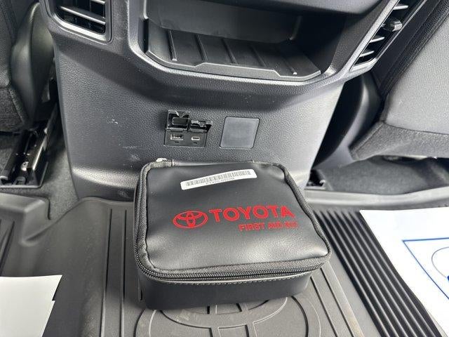 2026 Toyota Tundra 4WD 4WD SR5 CrewMax 5.5' Bed (Natl)