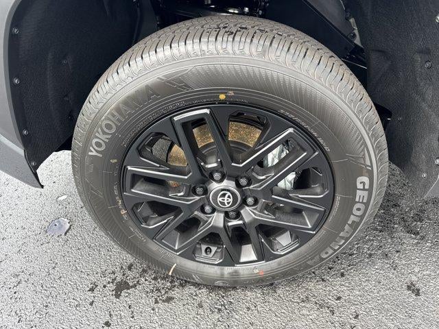 2026 Toyota Tundra 4WD 4WD SR5 CrewMax 5.5' Bed (Natl)
