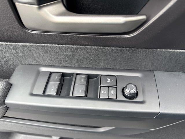 2026 Toyota Tundra 4WD 4WD SR5 CrewMax 5.5' Bed (Natl)