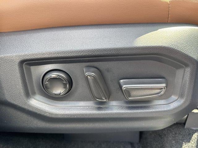 2026 Toyota Tundra 4WD 4WD 1794 Edition CrewMax 5.5' Bed (Natl)