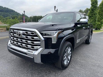 2026 Toyota Tundra 4WD 4WD 1794 Edition CrewMax 5.5' Bed (Natl)