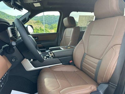 2026 Toyota Tundra 4WD 4WD 1794 Edition Hybrid CrewMax 5.5' Bed (Natl)