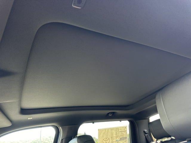 2026 Toyota Tundra 4WD 4WD Platinum Hybrid CrewMax 5.5' Bed (Natl)