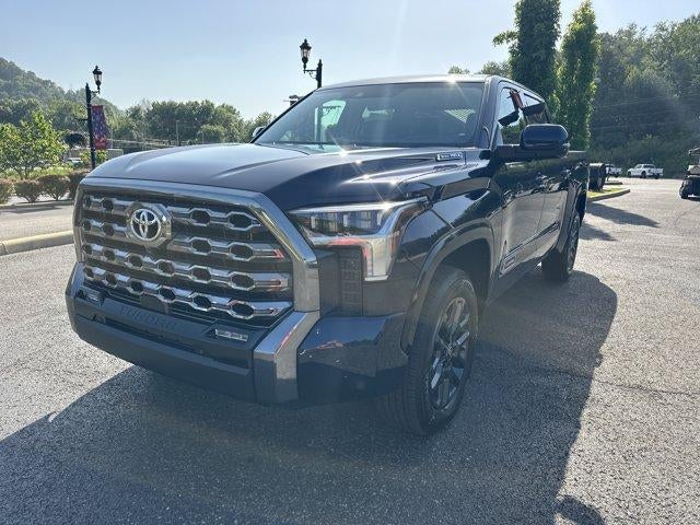 2026 Toyota Tundra 4WD 4WD Platinum Hybrid CrewMax 5.5' Bed (Natl)