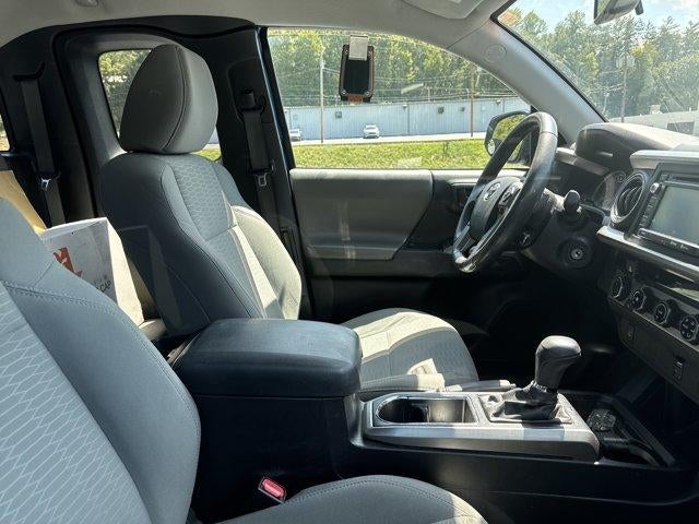 2017 Toyota Tacoma SR5 Access Cab 6' Bed V6 4x4 AT (Natl)