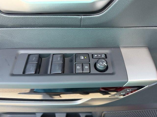 2026 Toyota Tundra 4WD 4WD Limited CrewMax 5.5' Bed (Natl)