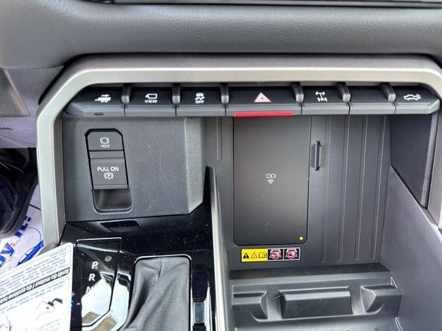 2026 Toyota Tundra 4WD 4WD Limited CrewMax 5.5' Bed (Natl)