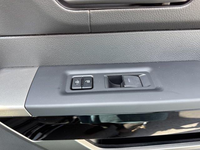 2026 Toyota Tundra 4WD 4WD Limited CrewMax 5.5' Bed (Natl)