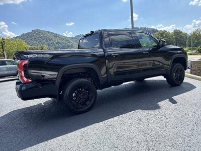 2026 Toyota Tundra 4WD 4WD Limited CrewMax 5.5' Bed (Natl)