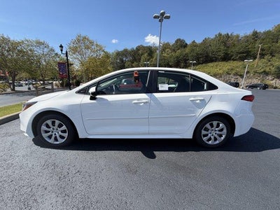 2027 Toyota Corolla LE CVT (Natl)