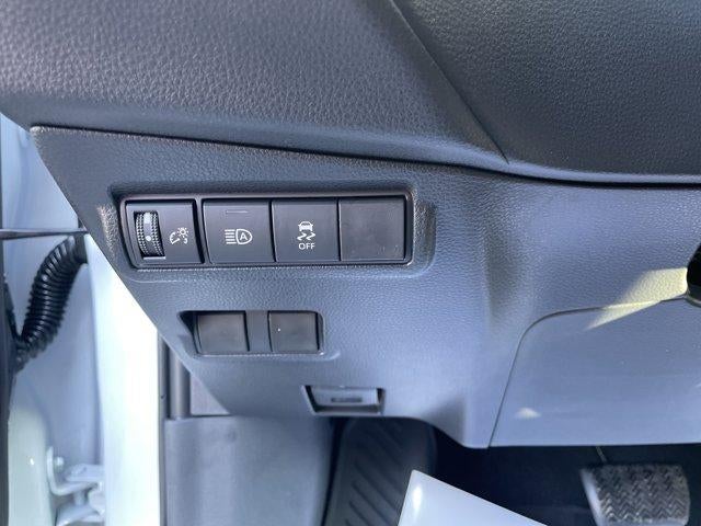 2026 Toyota Corolla Cross LE 2WD (Natl)