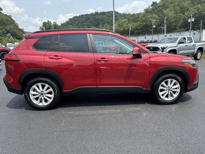 2022 Toyota Corolla Cross LE 4WD (Natl)