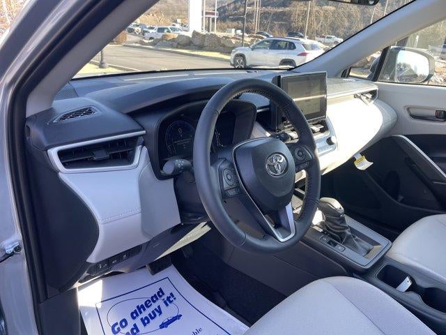 2026 Toyota Corolla Cross LE 4WD (Natl)