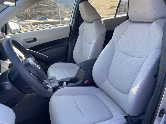 2026 Toyota Corolla Cross LE 4WD (Natl)