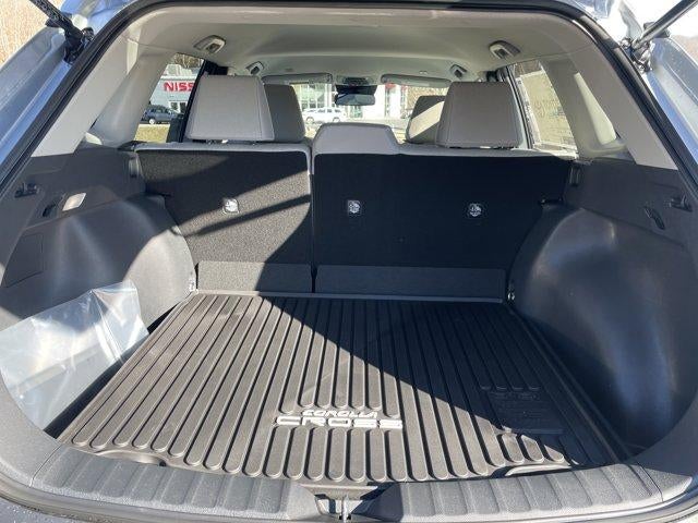 2026 Toyota Corolla Cross LE 4WD (Natl)