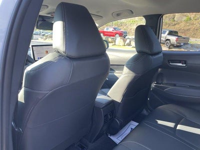 2026 Toyota Corolla Cross XLE 2WD (Natl)