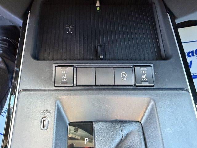 2026 Toyota Corolla Cross XLE 2WD (Natl)