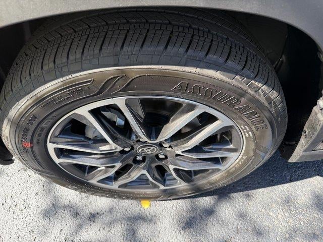 2026 Toyota Corolla Cross XLE 2WD (Natl)