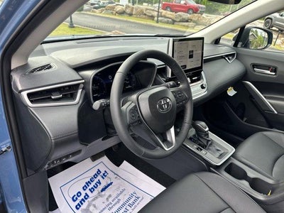 2026 Toyota Corolla Cross XLE 4WD (Natl)