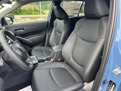 2026 Toyota Corolla Cross XLE 4WD (Natl)