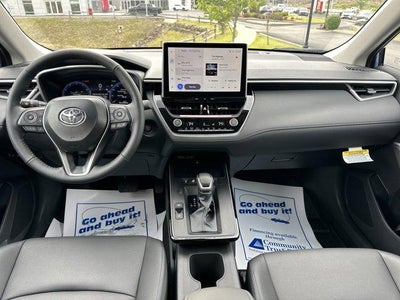 2026 Toyota Corolla Cross XLE 4WD (Natl)
