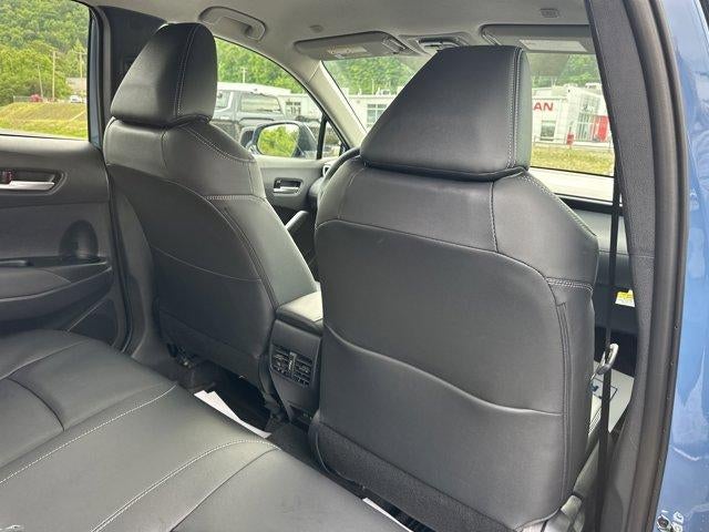 2026 Toyota Corolla Cross XLE 4WD (Natl)