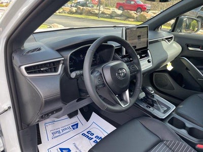 2026 Toyota Corolla Cross Hybrid XSE 4WD (Natl)