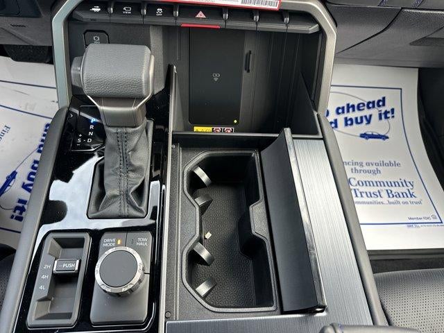 2026 Toyota Sequoia Platinum 4WD (Natl)